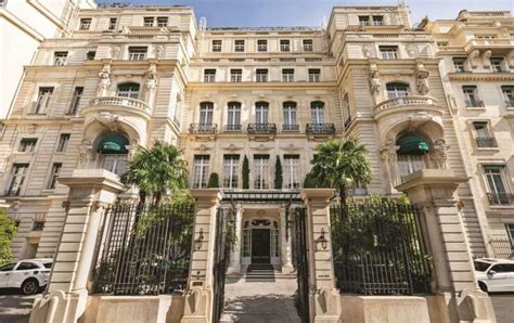 how far is chanel from shangri la paris